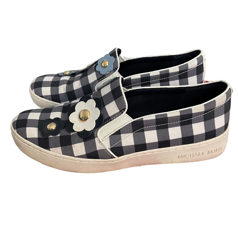 Michael Kors Navy Plaid Slip on With Daisy’s. Very Cute. Size 8